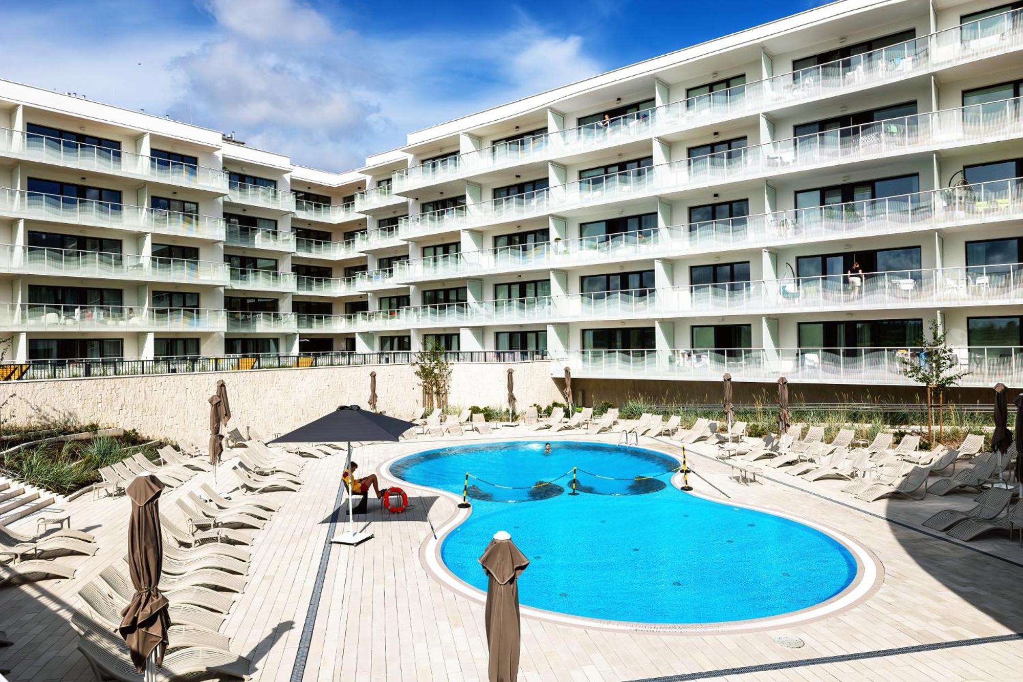 Apartament Horyzont -polanki Aqua- Strefa Z Basenem I Fitness Studio, Prywatny Garaz Kołobrzeg
